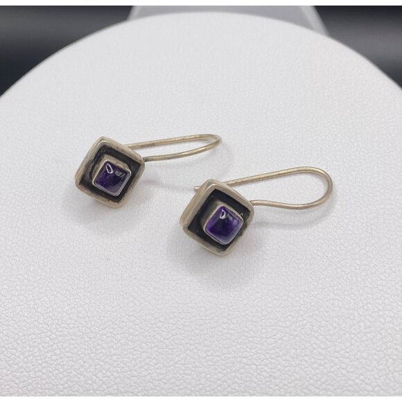 Jewelry - Vintage sterling amethyst earrings